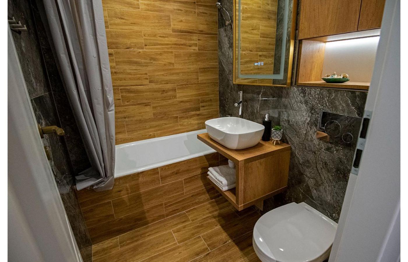 Awesome Apartment Бухарест Экстерьер фото